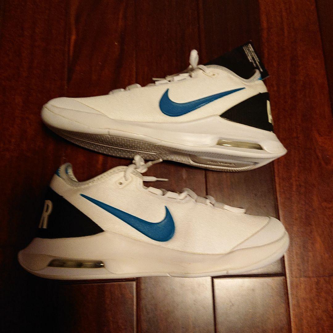 Nike テニスシューズ