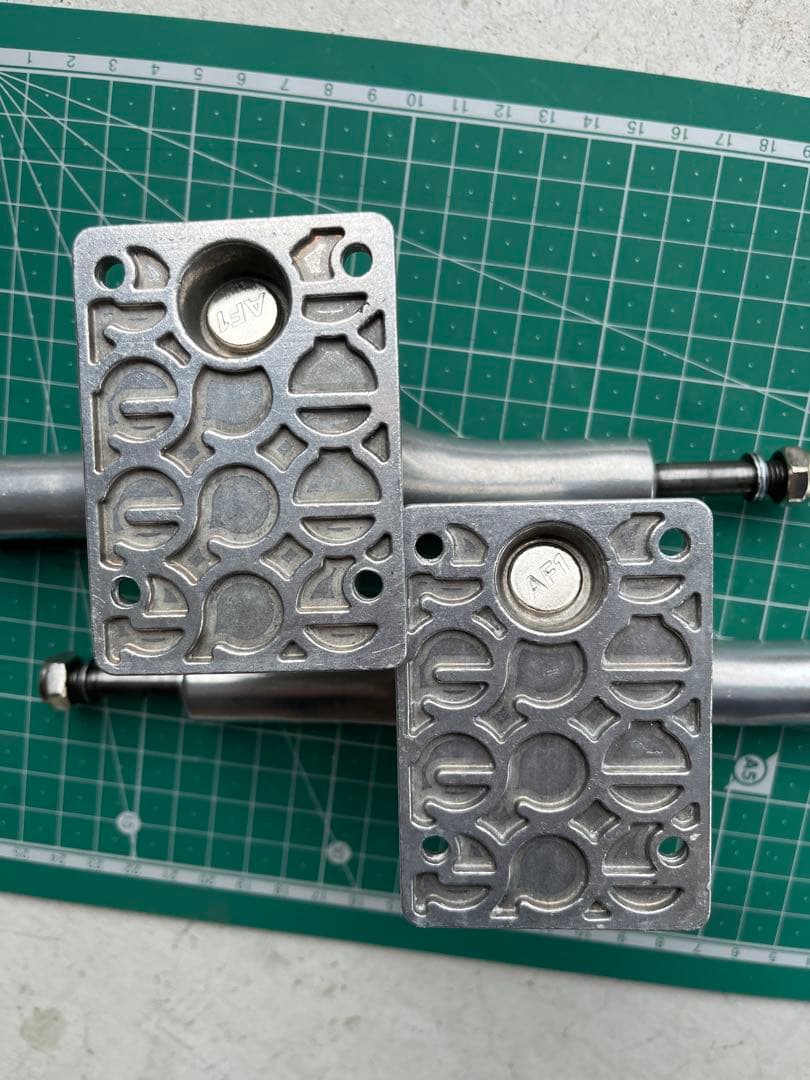 ACE TRUCKS AF1 66 エーストラック