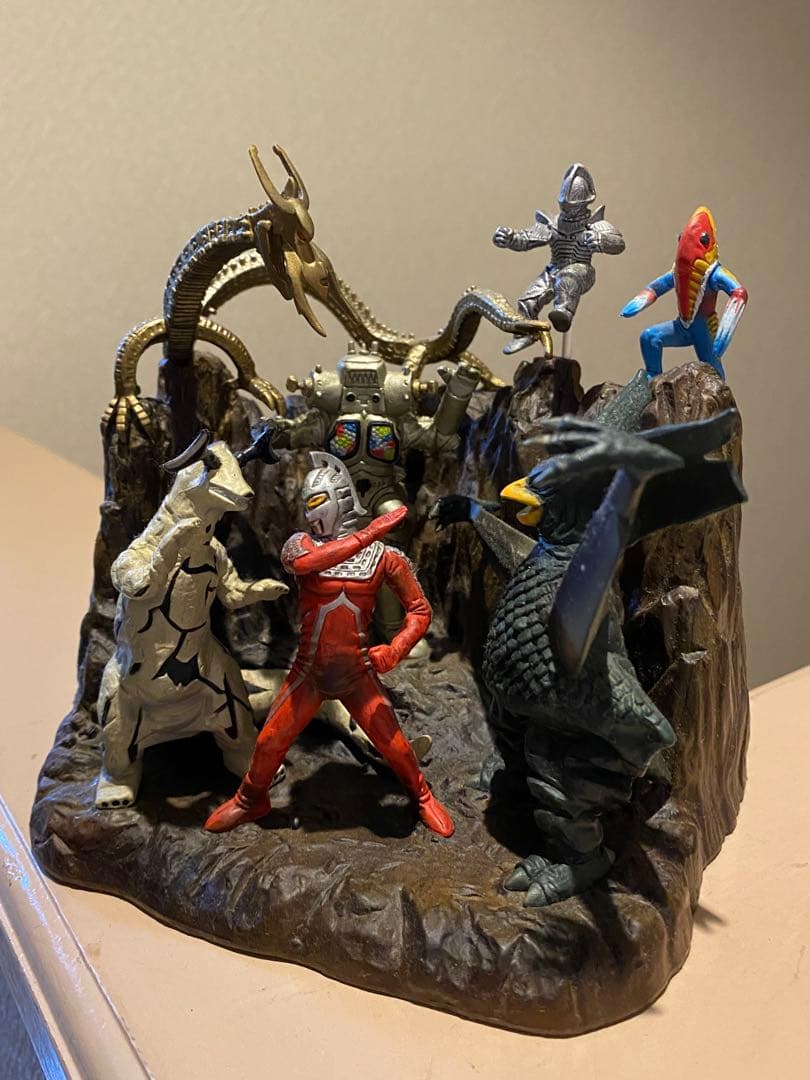 一番くじ　ウルトラセブン　ジオラマフィギュア賞
