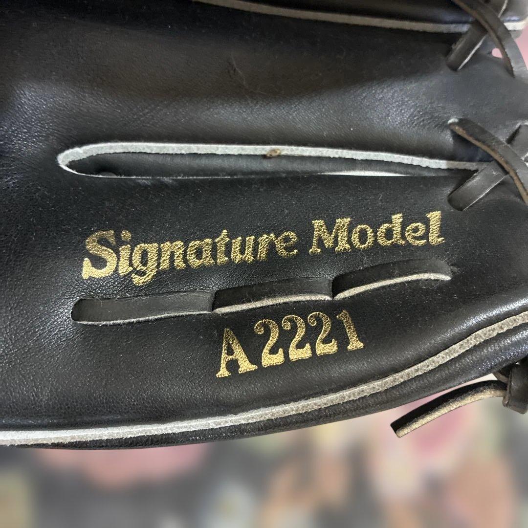 グローブ WilsonSignature Model A2221 (Chris Sabo)