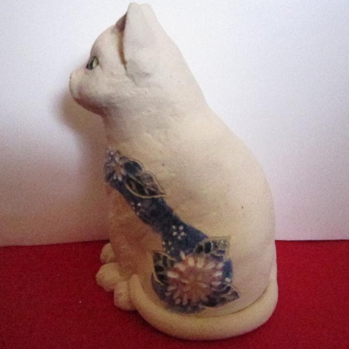 猫置物　陶器　作家　新品　　花猫 　招き猫