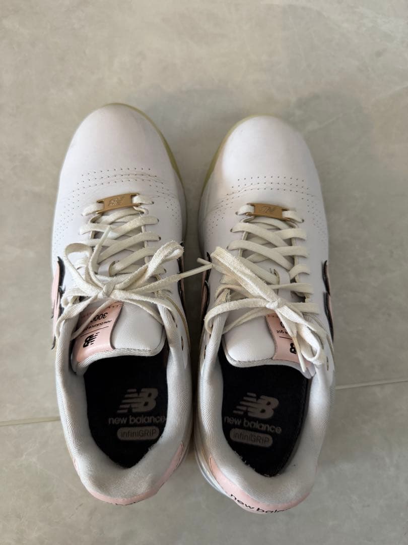 New Balance ゴルフシューズ ホワイト/ピンク 25.5cm