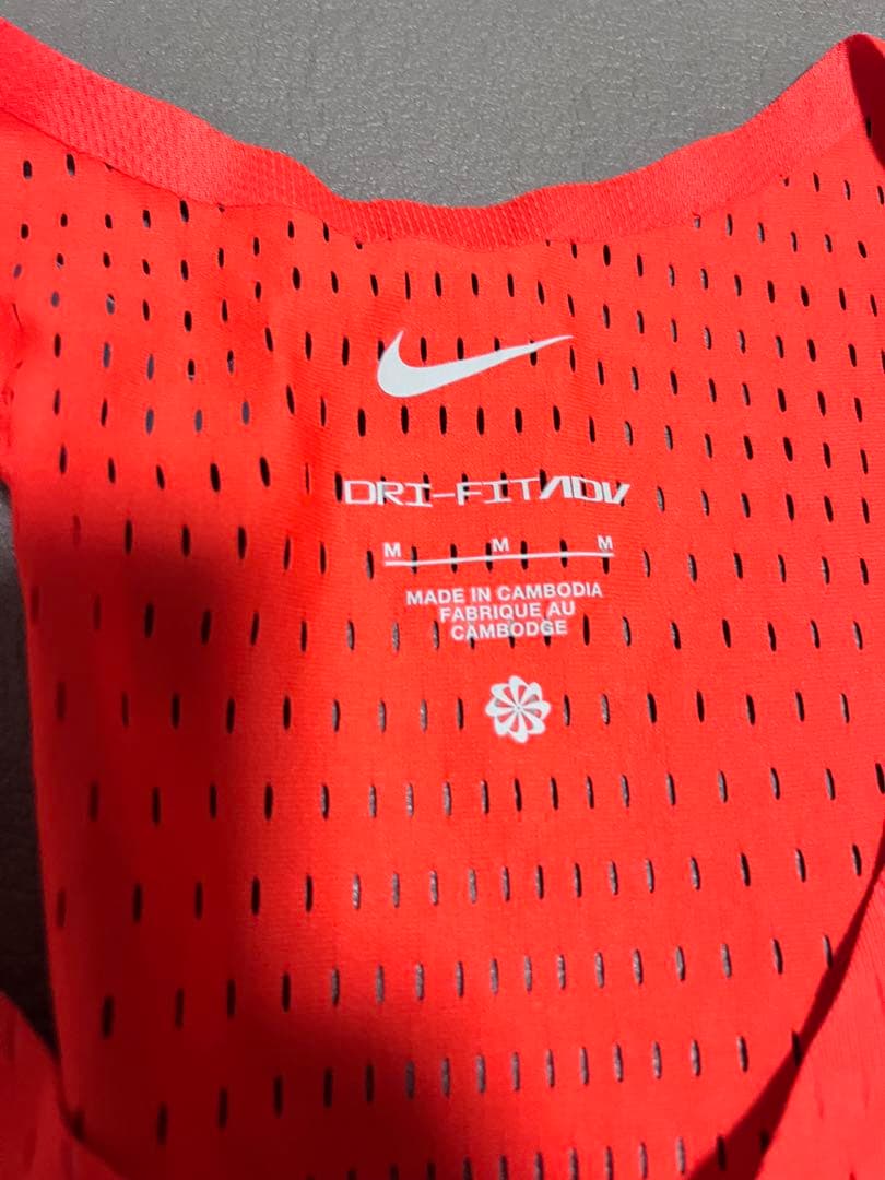 NIKE エアロスイフト　シングレット　サイズM