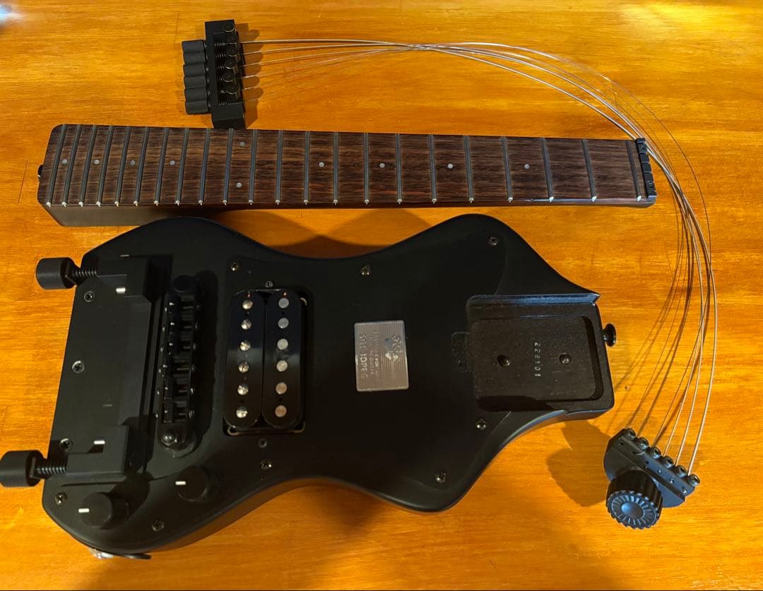 3分割　ミニギター　SGT-3DPEGS