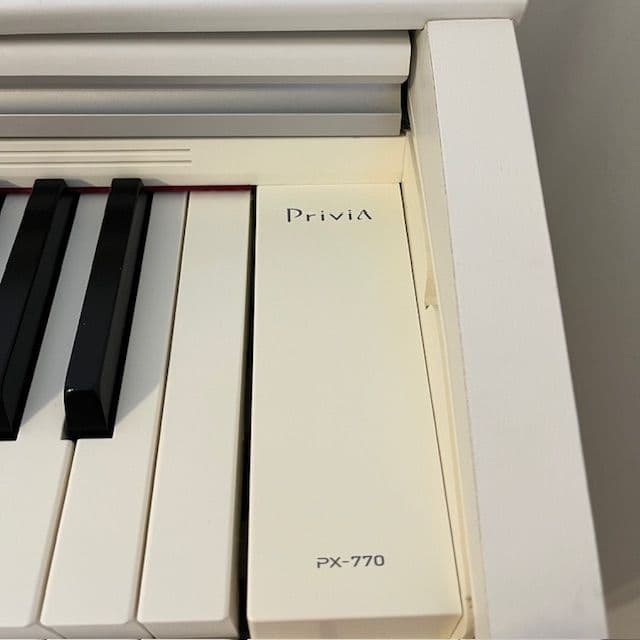 CASIO　Privia PX770　電子ピアノ 21年製