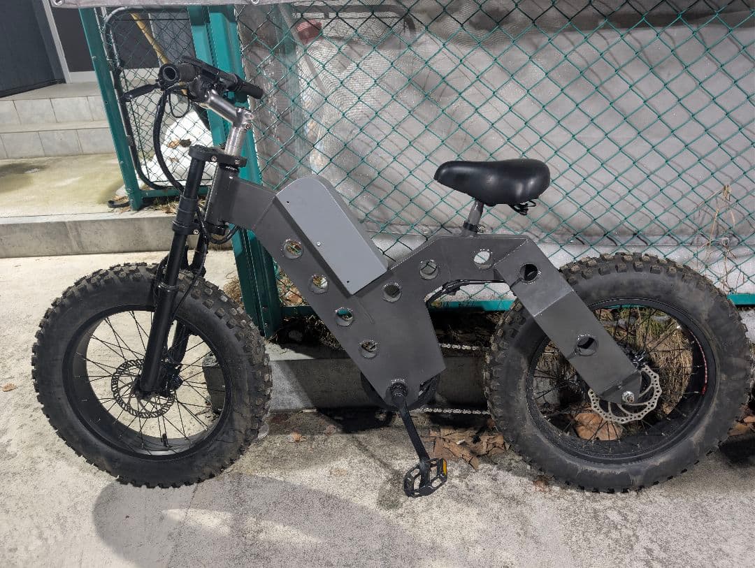オリジナルファットバイク！この世に同じファットバイクはありません！電動アシスト！