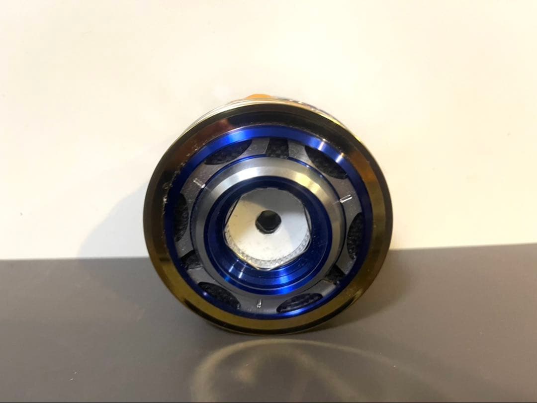 14ソルティガ8000H純正スプールPEライン付き（未使用品）
