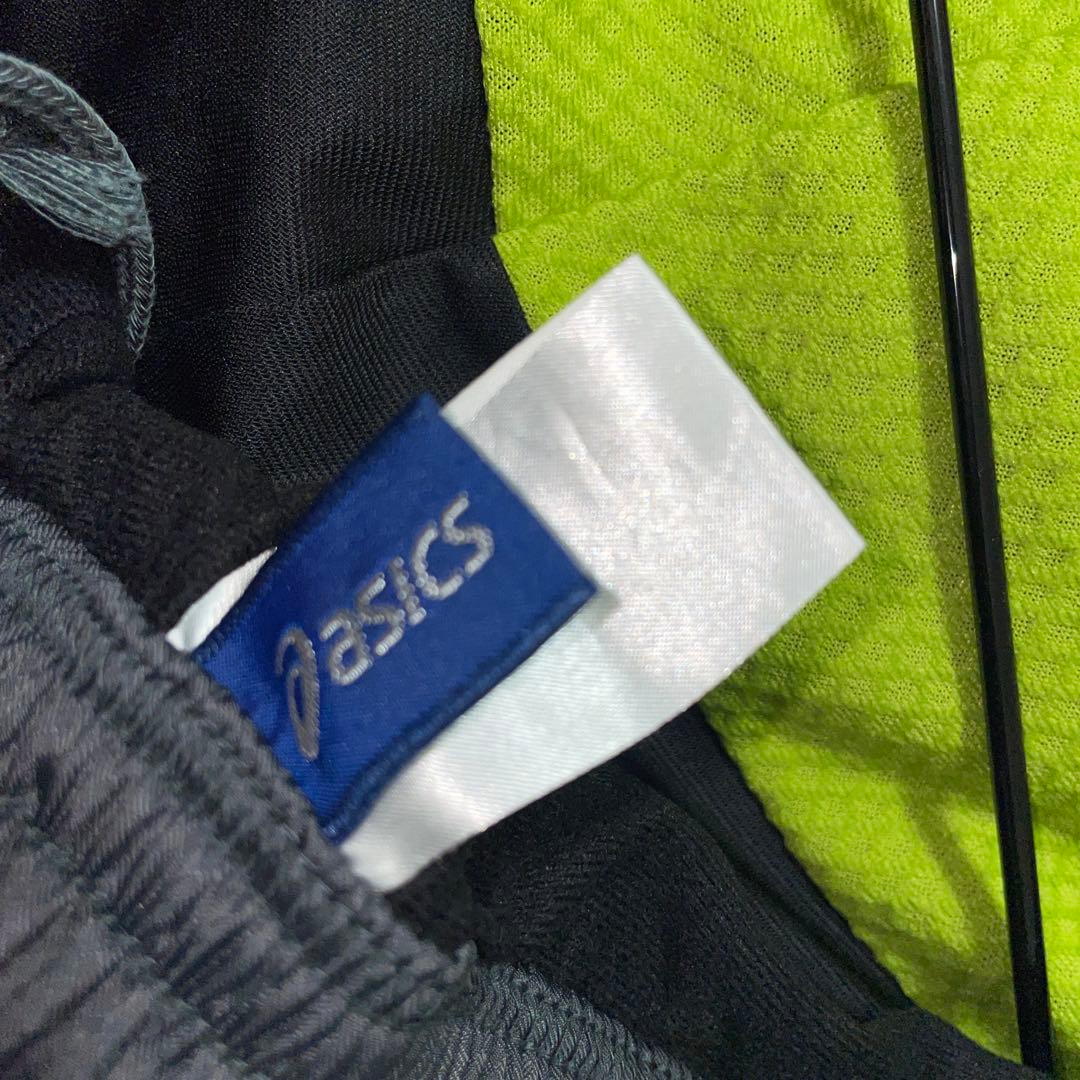 asics ウインドブレーカー　Lサイズ