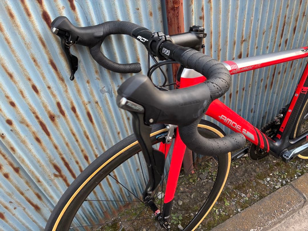 休日限定値下カーボンロード BOMA ALLUMER-α CT-R2 Sサイズ
