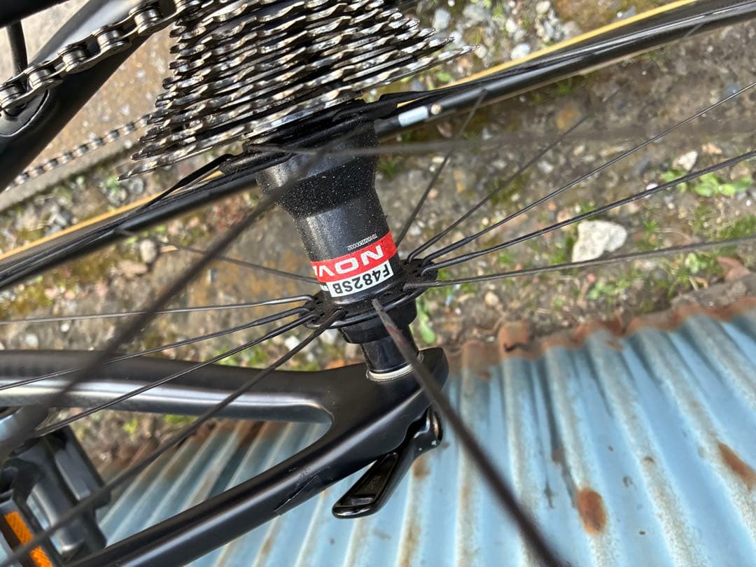 休日限定値下カーボンロード BOMA ALLUMER-α CT-R2 Sサイズ