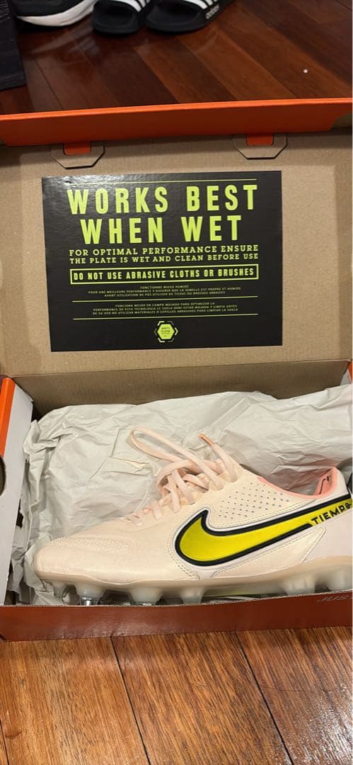 Nike サッカーシューズ ティエンポ SG 24.5cm