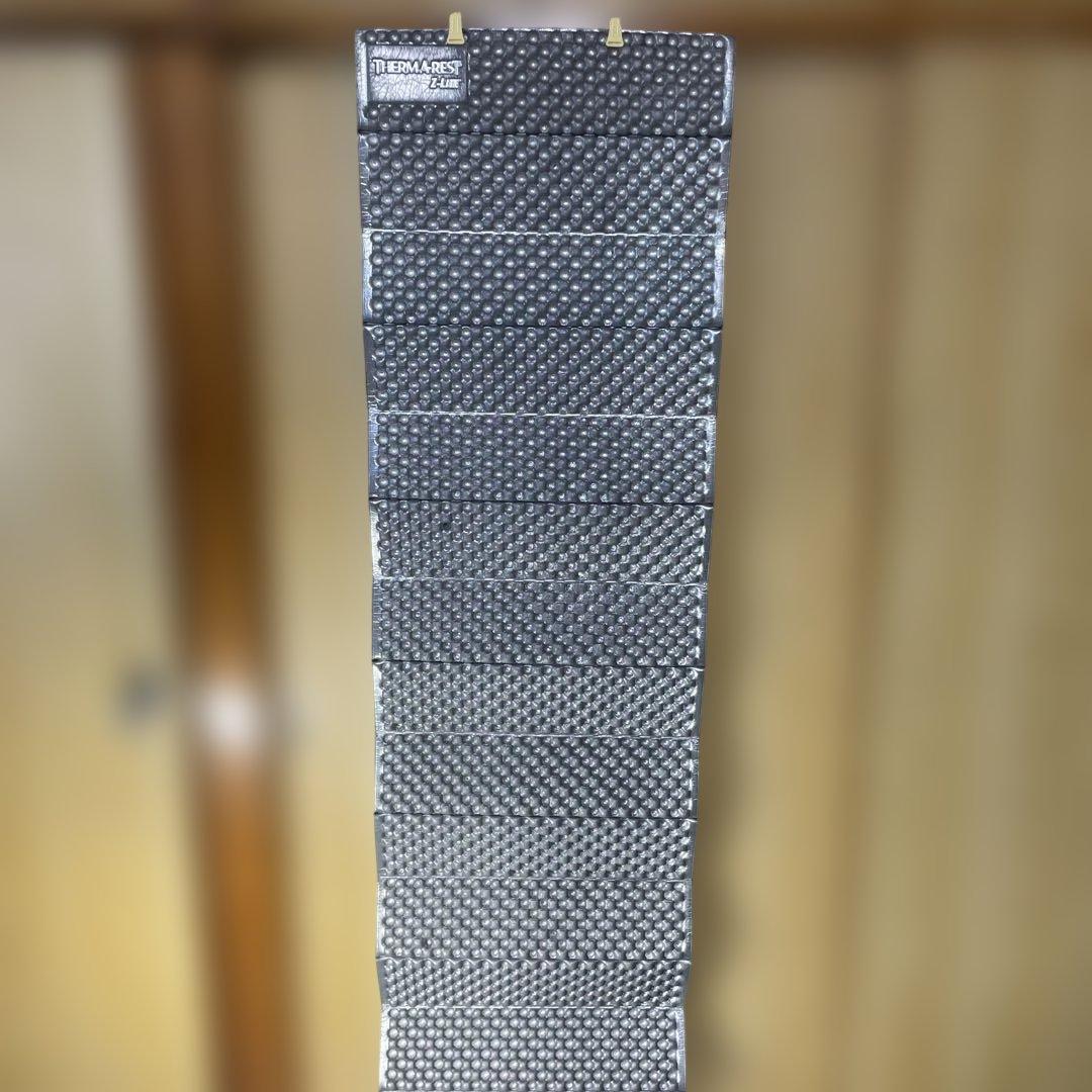 THERMAREST マットレスクローズドセルマットレス Zライト 中古品美品