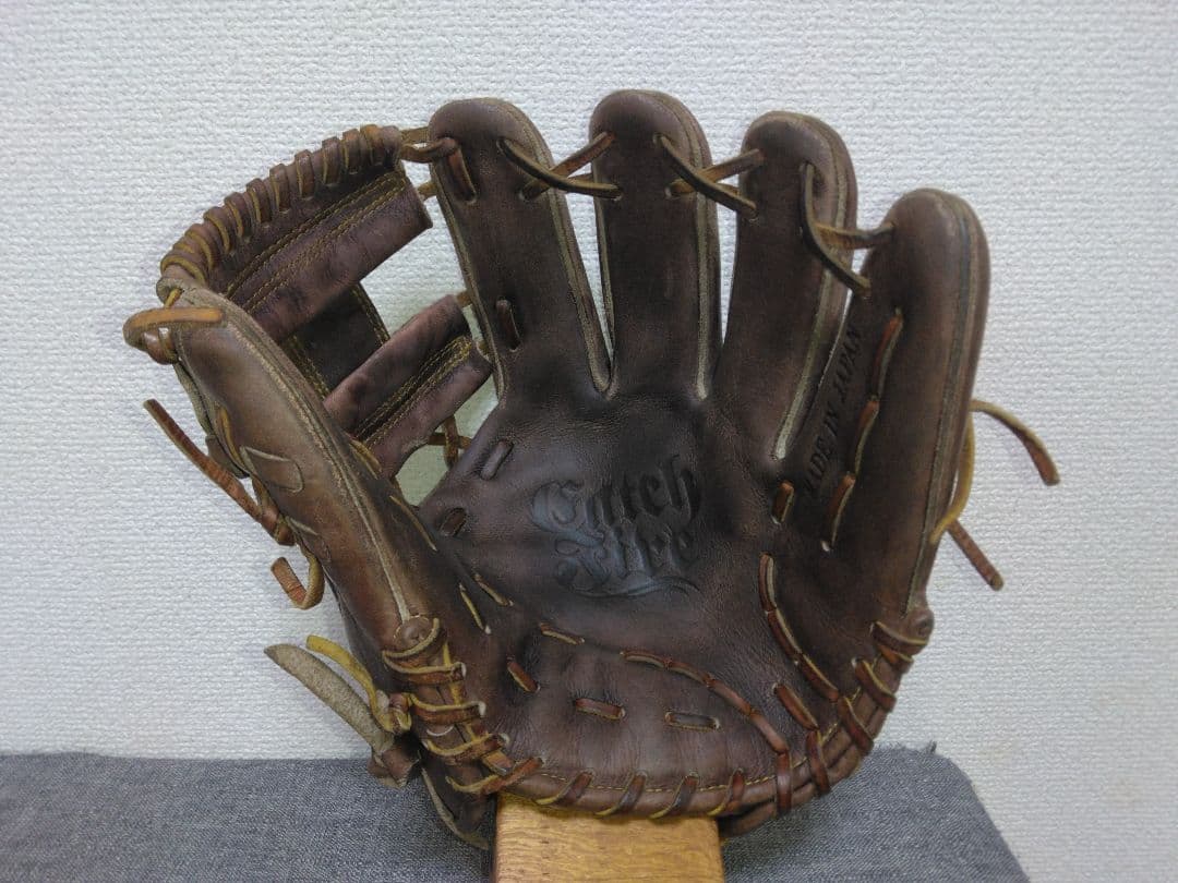ファイヤーズ軟式内野グラブ