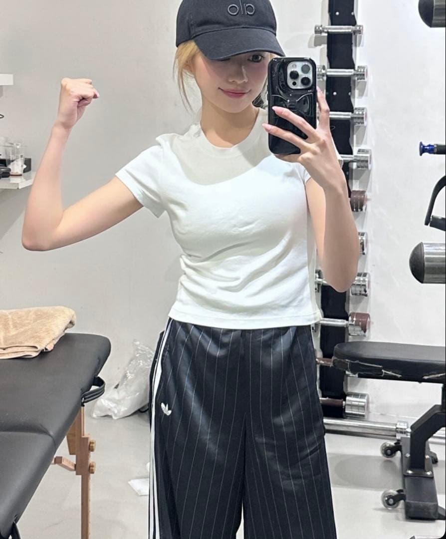 adidas WIDE LEG PANTS ブラック