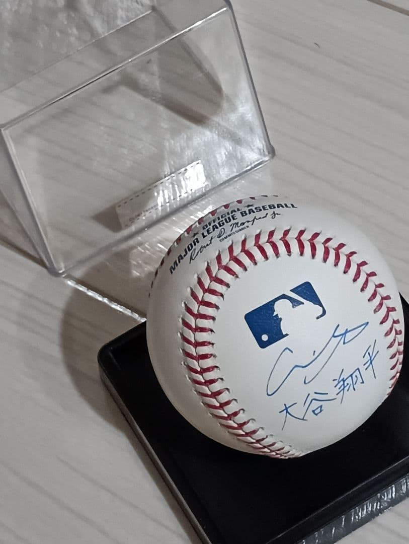 MLB公式球　大谷翔平　直筆サインボール　ドジャース　ケース付き