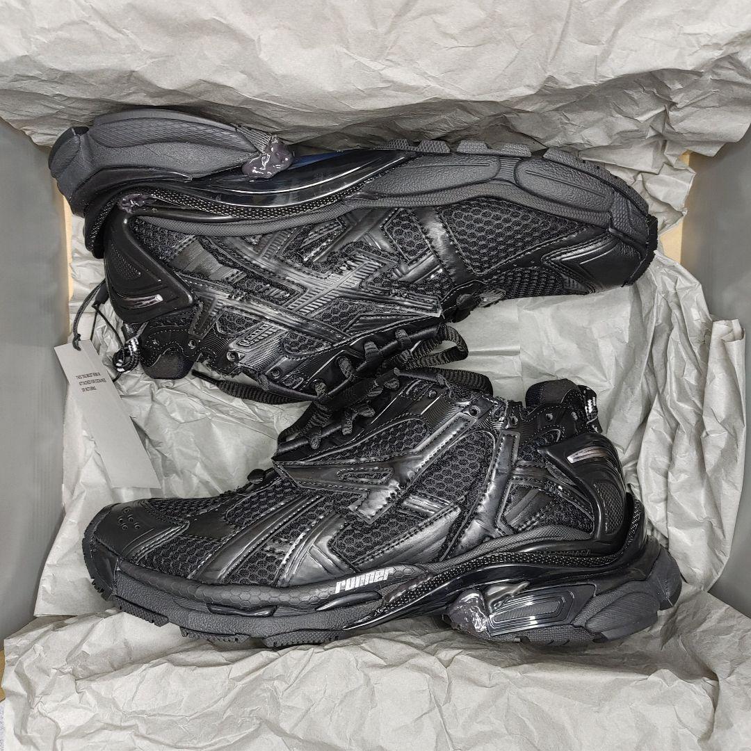 テント・タープ Balenciaga Runner Black 40