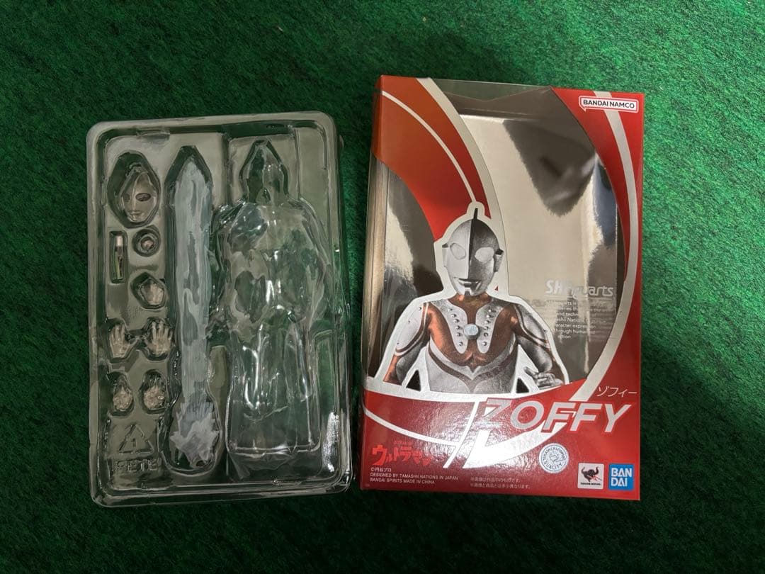 s.h figurets ウルトラマン六兄弟、ブラザーズマント　魂stage 付