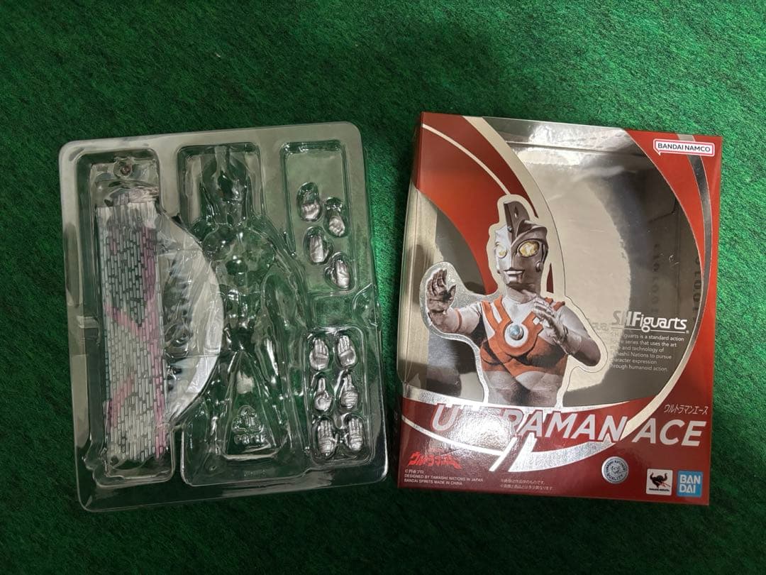 s.h figurets ウルトラマン六兄弟、ブラザーズマント　魂stage 付