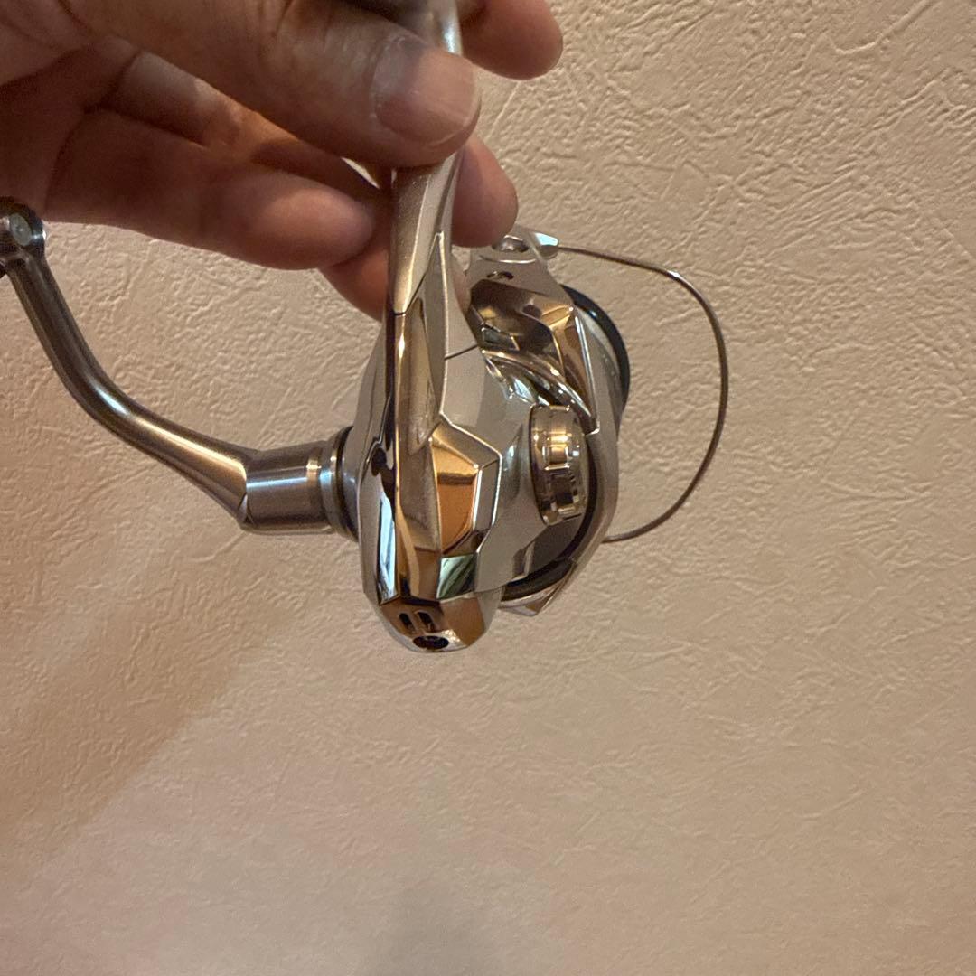 SHIMANO STRADIC 2500S スピニングリール
