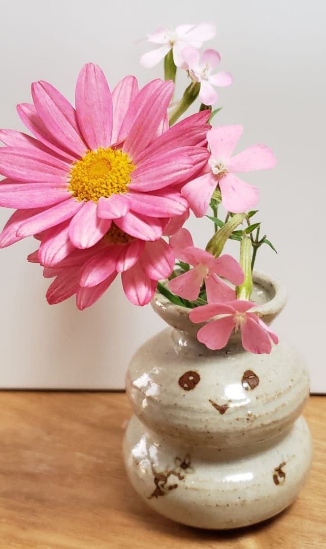陶器　小花差し　花瓶　轆轤手作り　民芸風