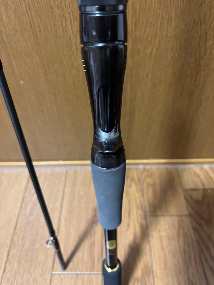 バスワンXT ＋　1610mh 極美品