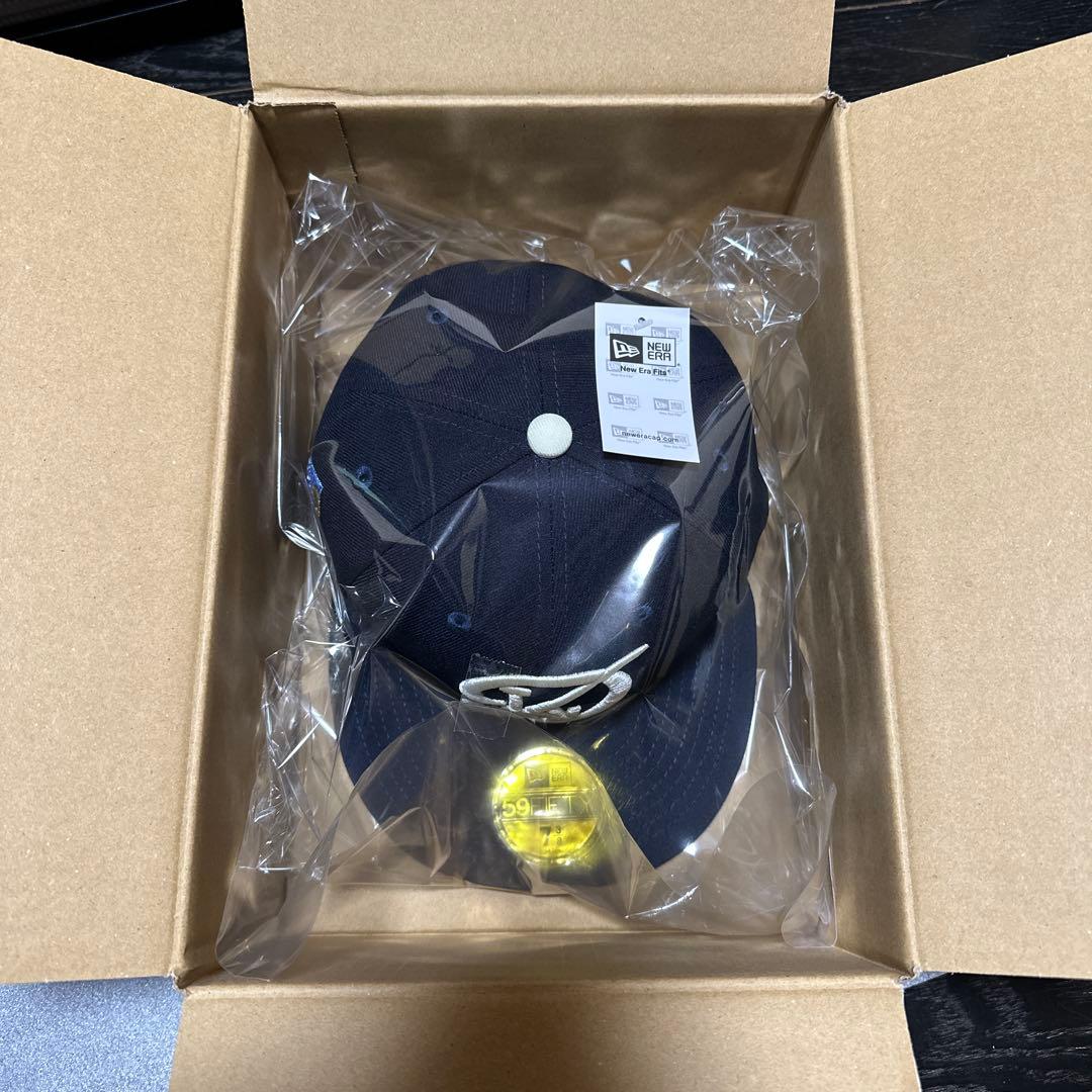 レア品　LA ドジャース　ベースボールキャップ　MLB NEWERA 紺色