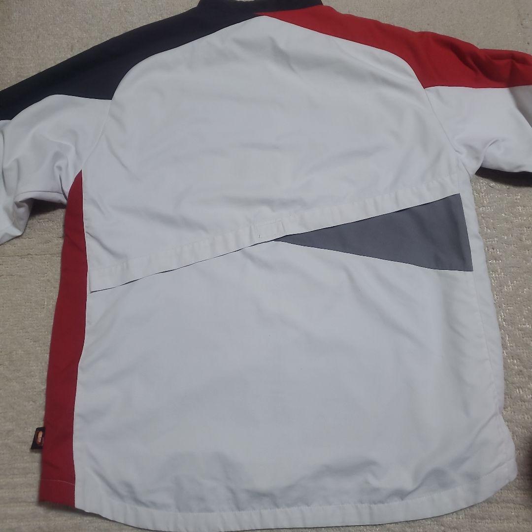 YONEX　ナイロンジャケット　ダブルヒートカプセル素材　メンズO