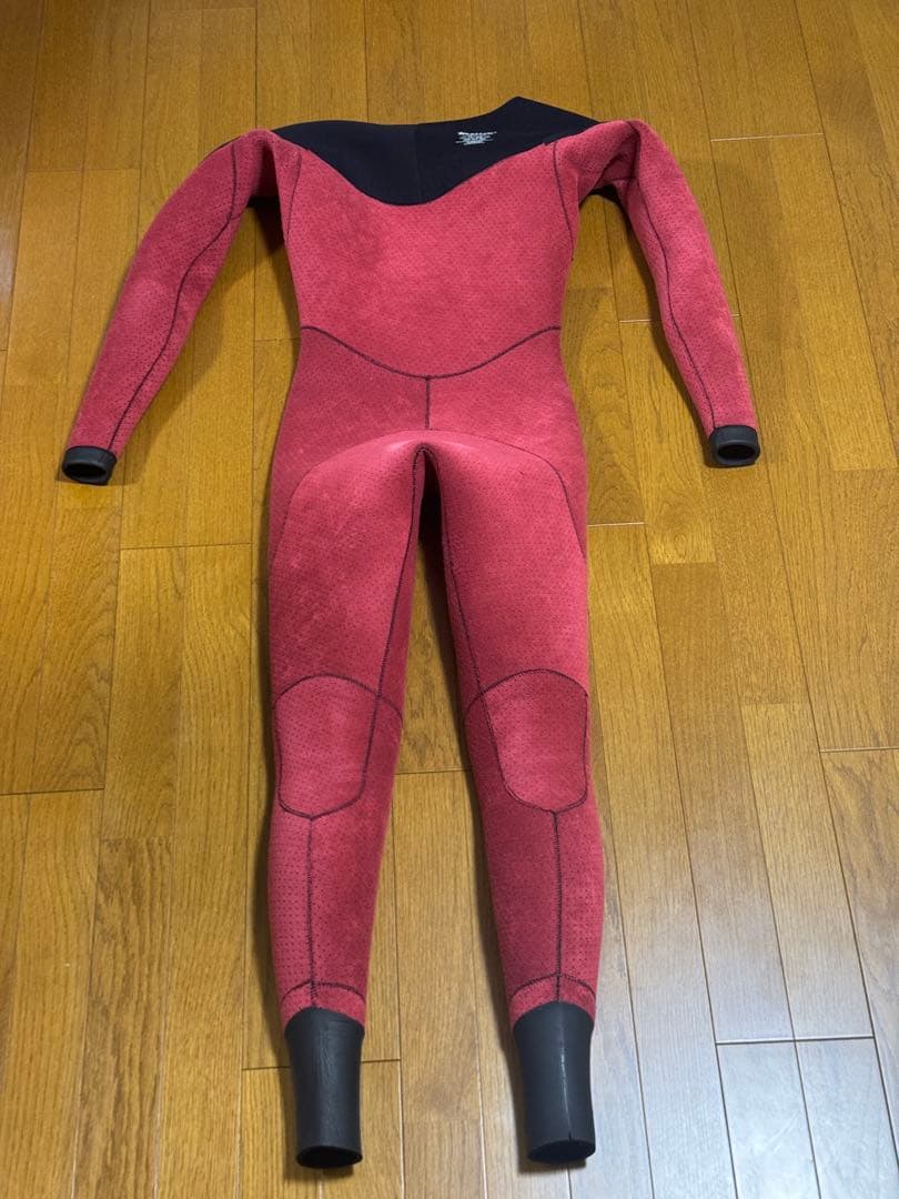メローウエットスーツ　セミドライ　5ミリ3ミリ