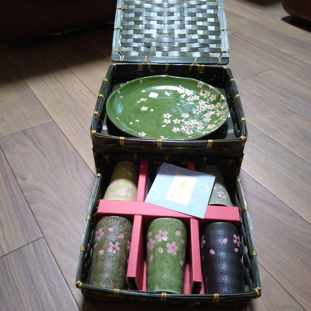 新品未開封　前畑陶器☆竹久夢二　大皿＆フリーカップ6客セット　カゴ付き