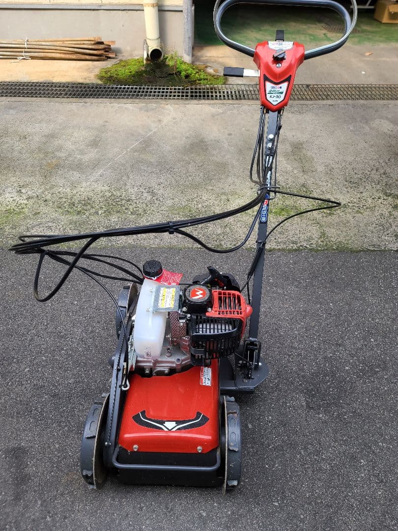 ビックM KJ-30 4WD 草刈機　芝刈　斜面　丸山　自走式　スパイダーモア