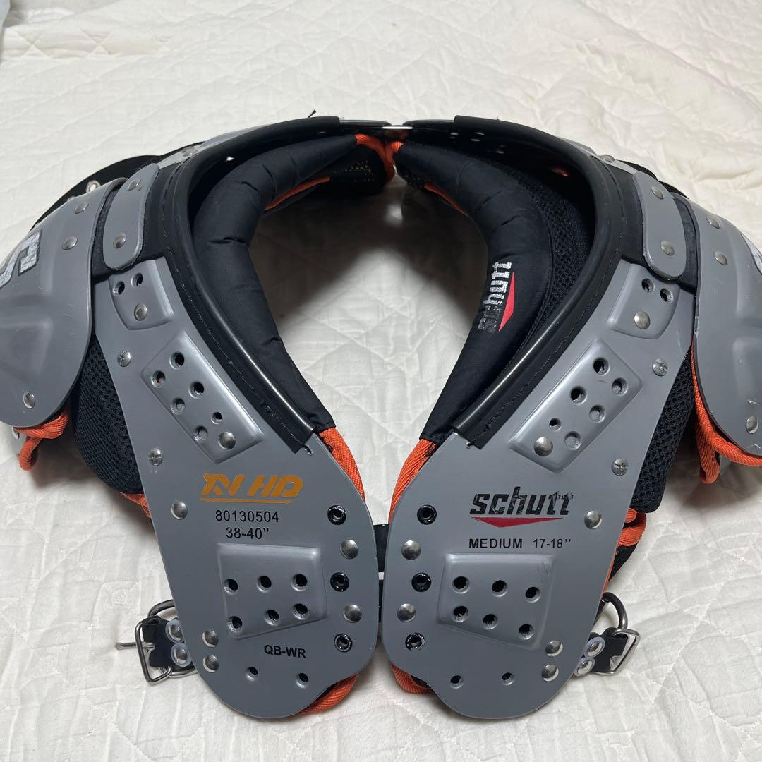Schutt SV HD ショルダーパッド 中型