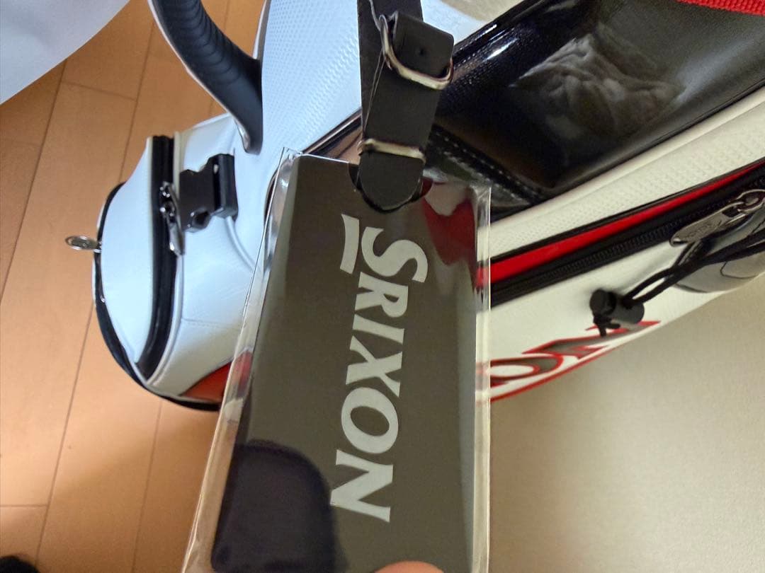新品未使用　フード付き　Srixon ゴルフキャディバッグ 9.5型 3.0kg