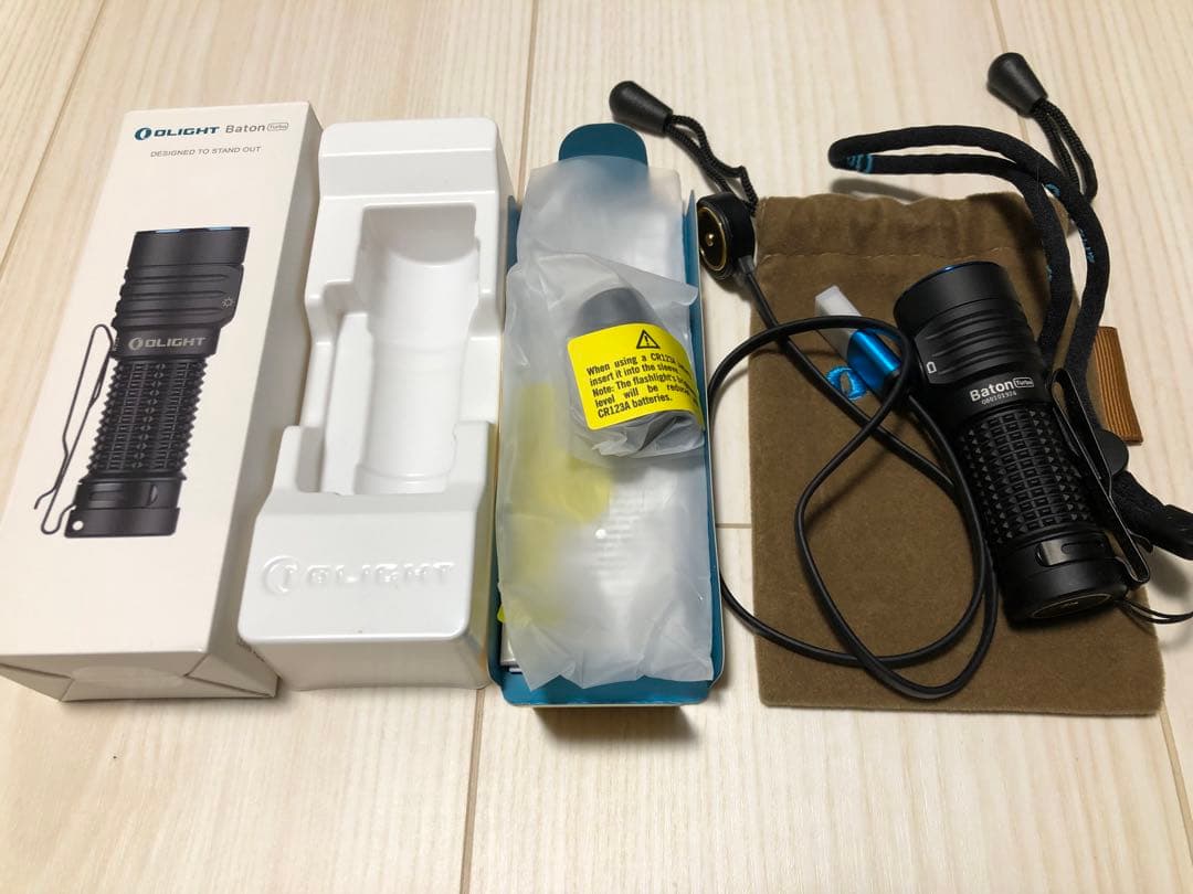 ライト・ランタン OLIGHT Baton Turbo