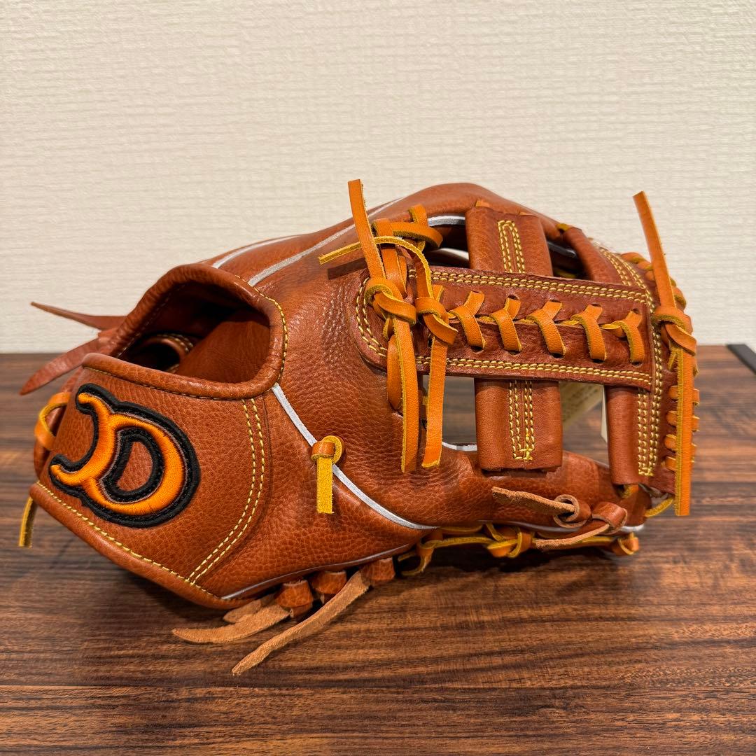 【¥15,000値引き】DIQUES硬式グラブ　型付け済、非売品ブレスレット付き