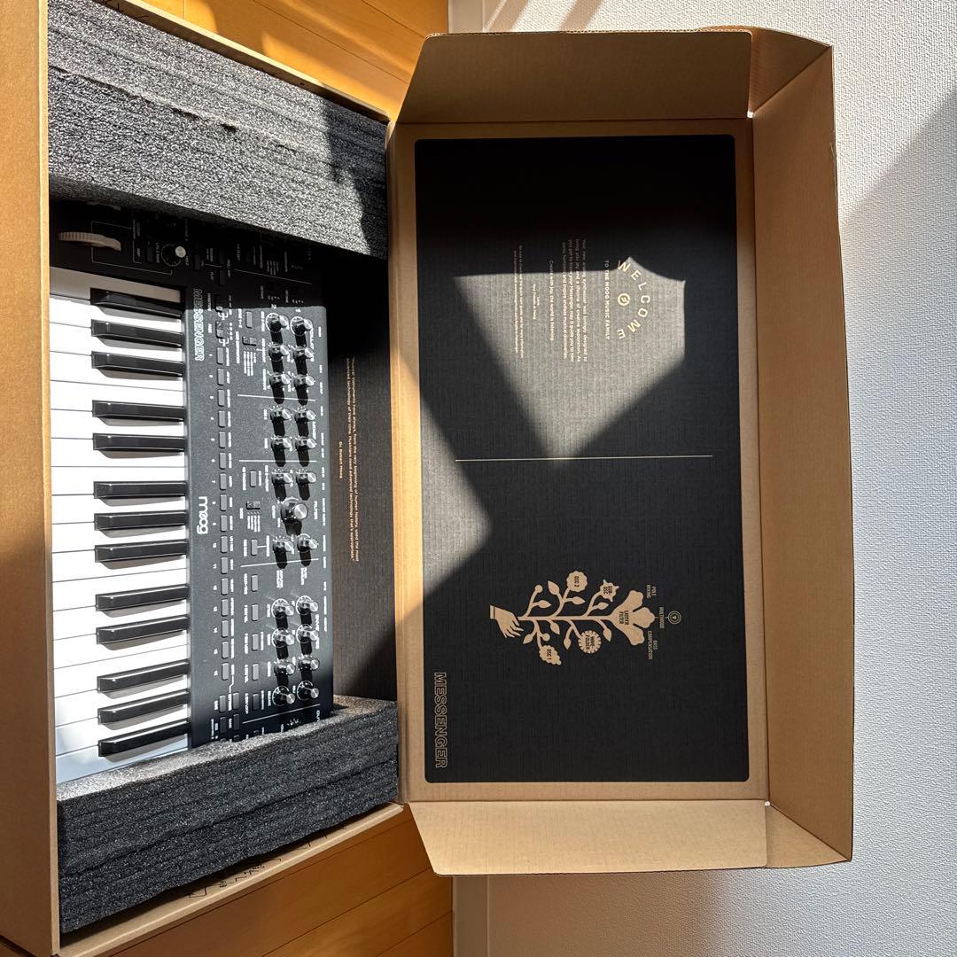 鍵盤楽器 MOOG MESSENGER
