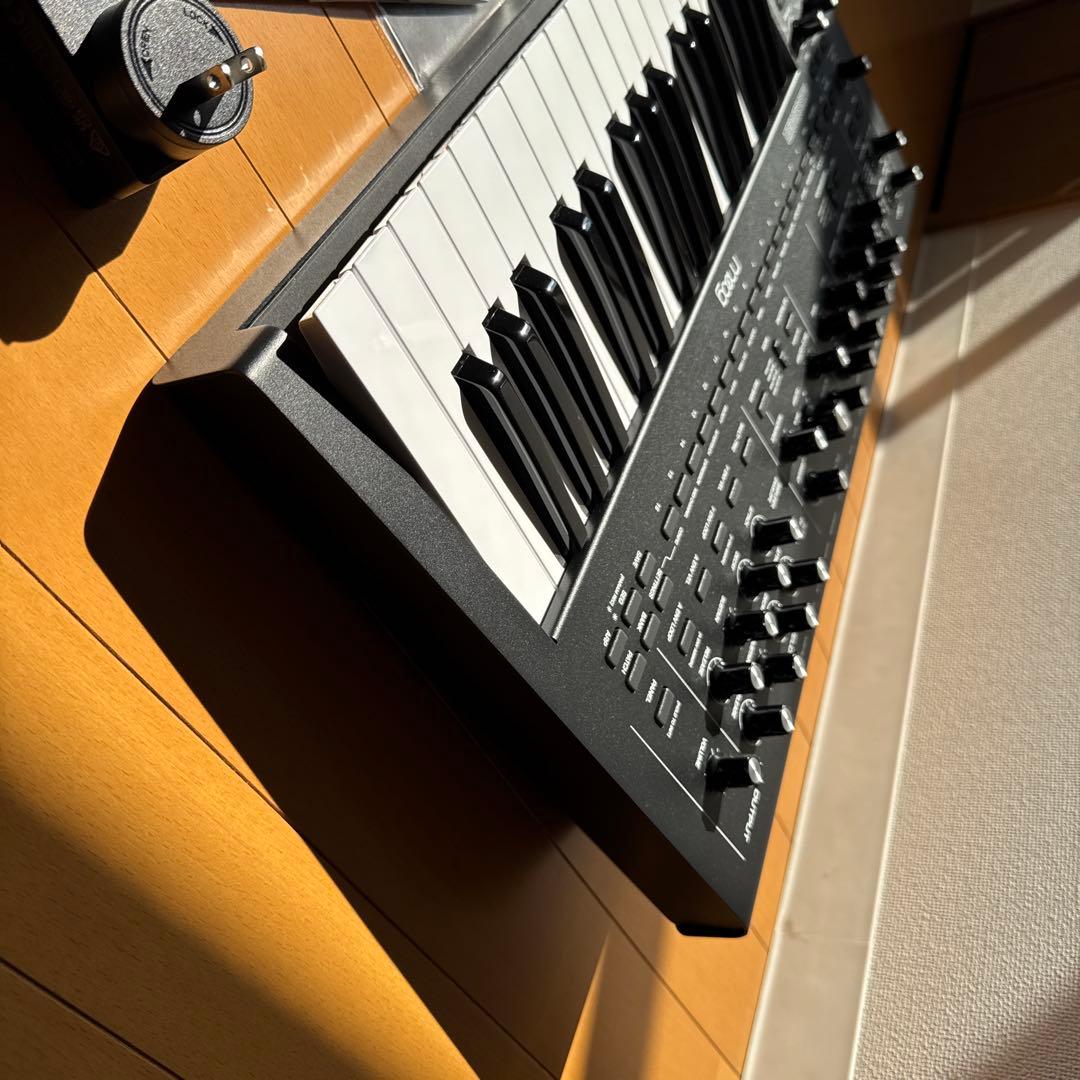 鍵盤楽器 MOOG MESSENGER
