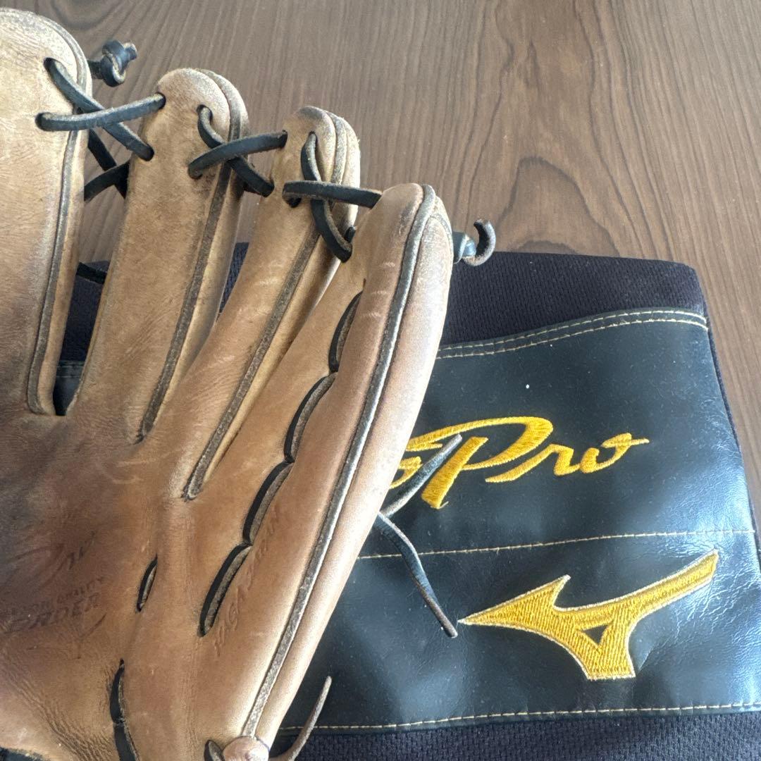 Mizuno Pro 硬式グローブ ベージュ