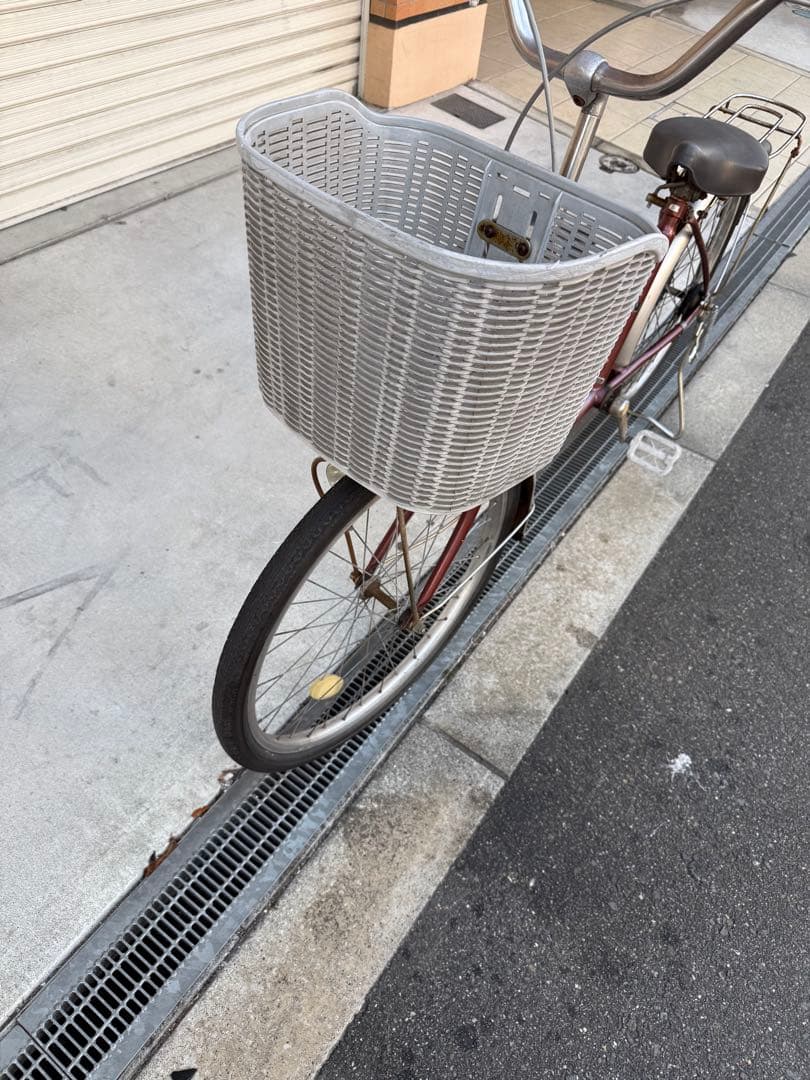 203 自転車 大阪市 【引取り限定】 美品 24インチ 足元乗りやすい
