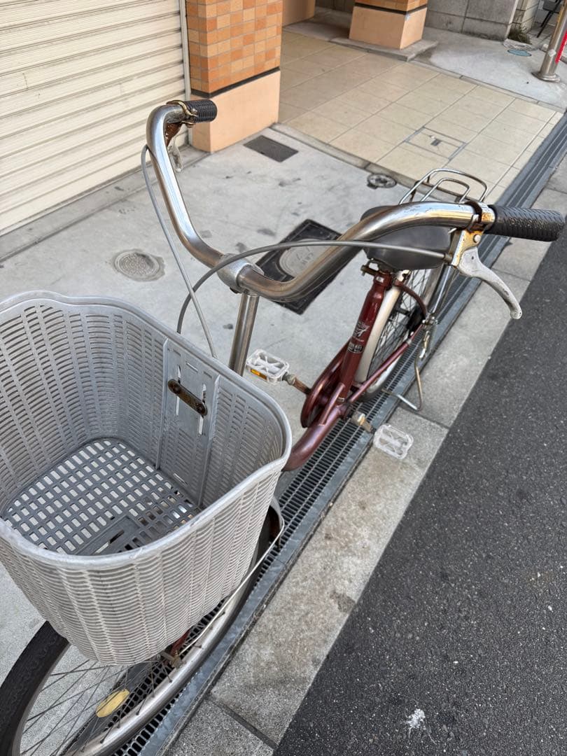 203 自転車 大阪市 【引取り限定】 美品 24インチ 足元乗りやすい