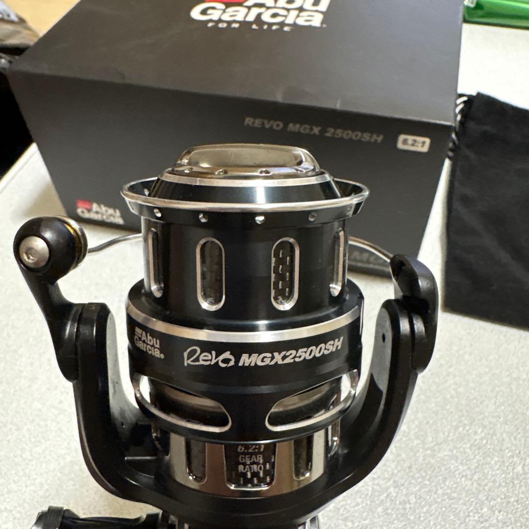 アブガルシア レボ MGX 2500SH 美品