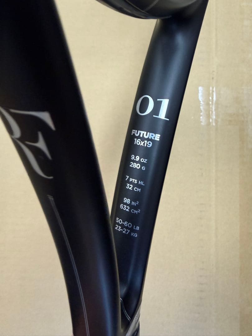 Wilson RF O1 Future 16x19 テニスラケット