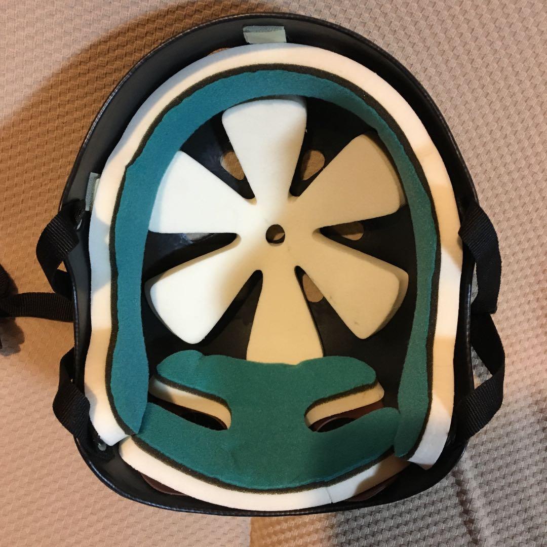 Aegis  イージス  スノーボード スキー ヘルメット。