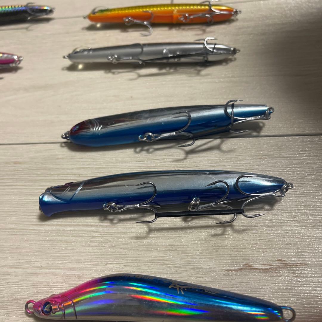 ブルーブルー　ルアー11本セット+新品ターポリンポーチ+新品未開封フック2ケース