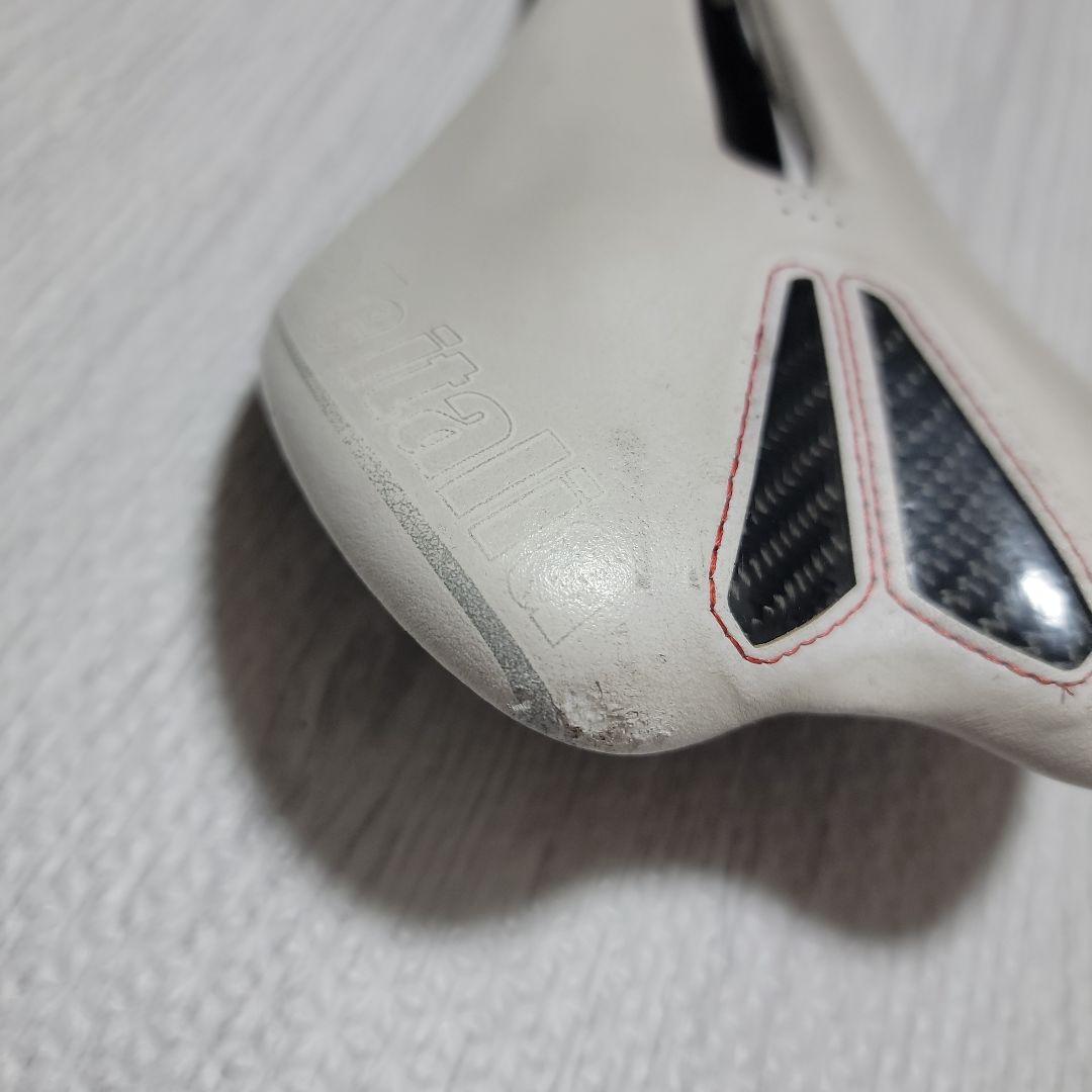 Selle Italia SLR ホワイトサドル　カーボン