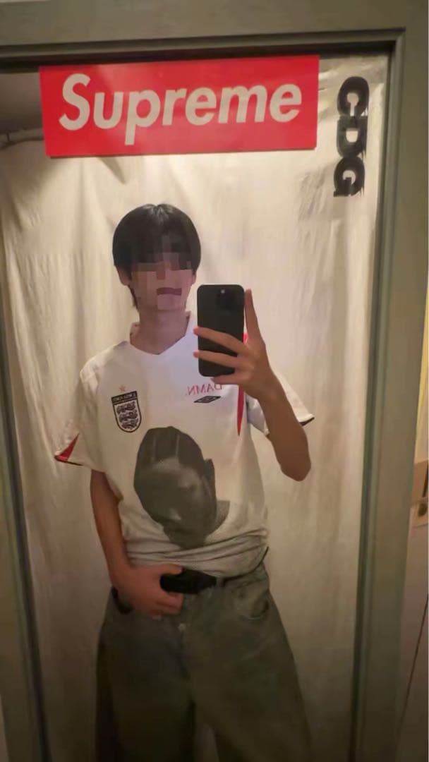 Umbro DAMN Tシャツ