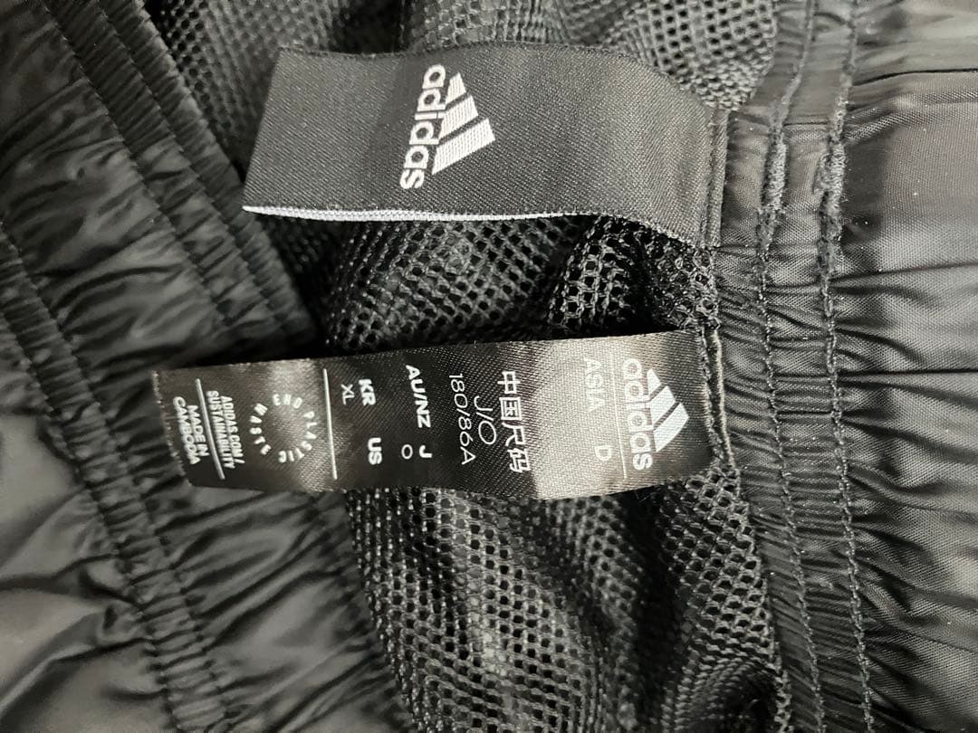 adidas トラックスーツ　セットアップ