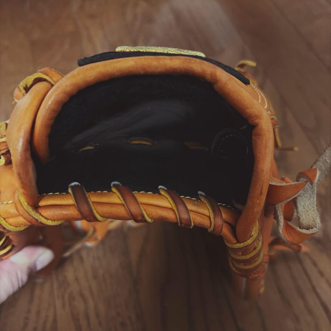 ドナイヤ　グローブ　内野手用
