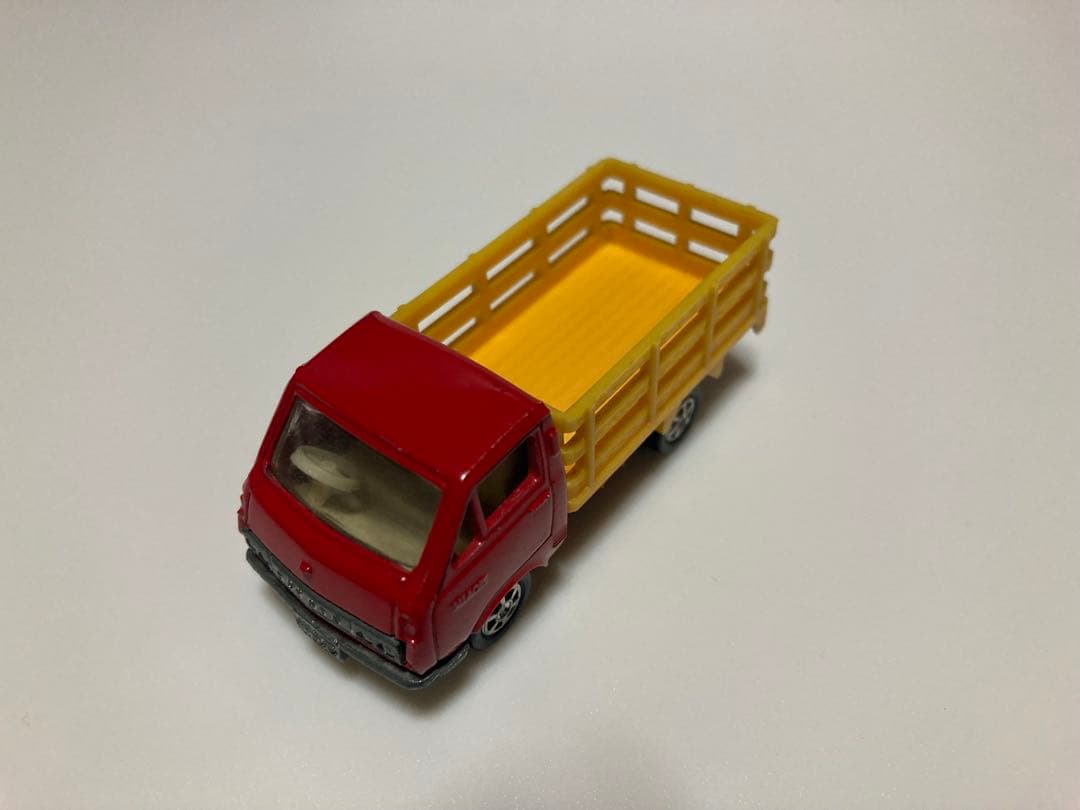 トミカ　日本製　ハイエース　牧場トラック　牛付き　当時物