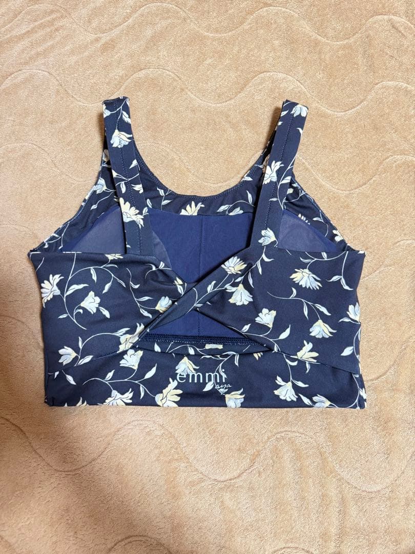 【美品】emmi yoga ×ayaコラボ FLOWER セットアップ