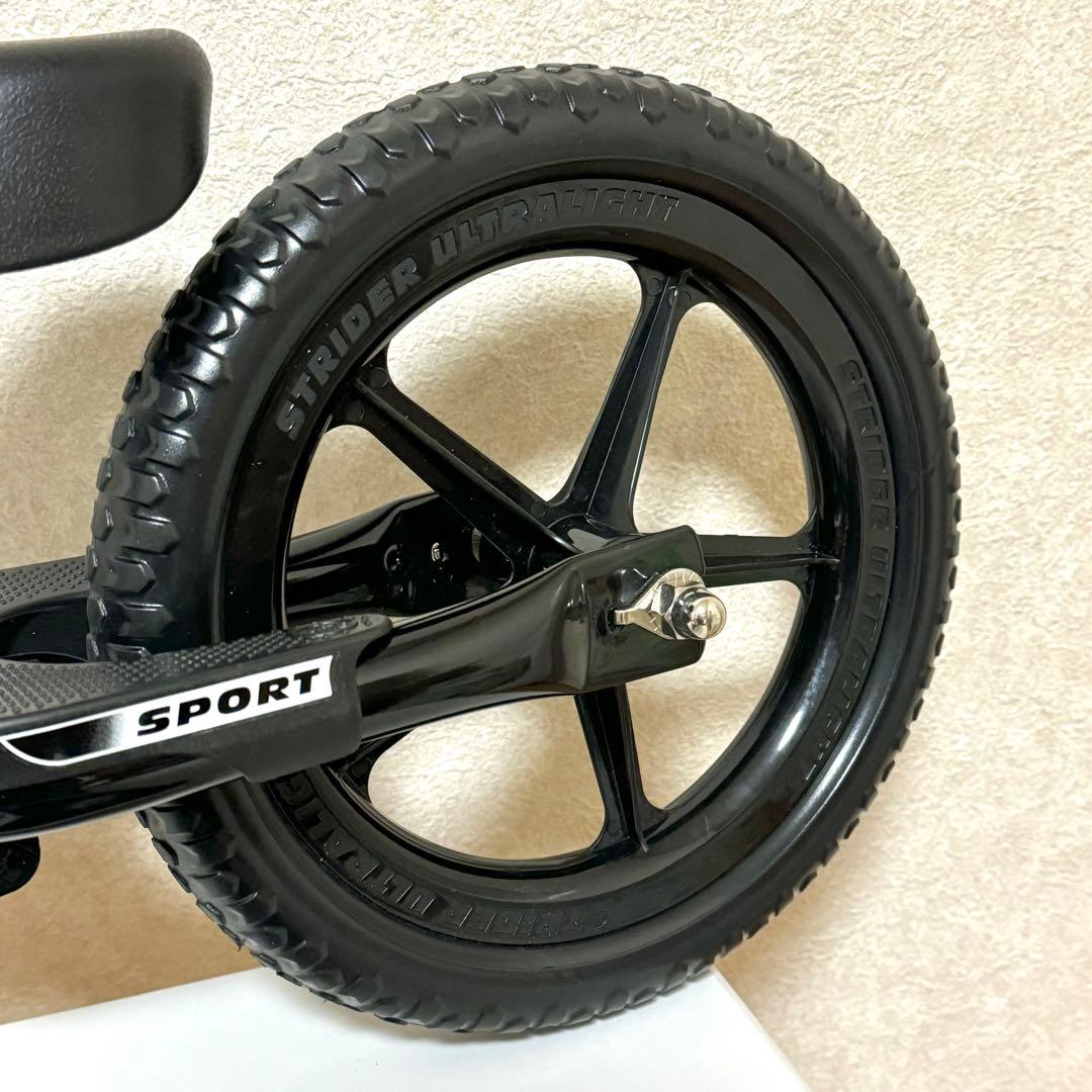 美品✨ ストライダー スポーツ 12インチ キックバイク ブラック プロテクター